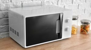 Tips for Maintaining a Clean Microwave