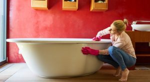 Choosing the Right Cleaner for Your Bathtub Material