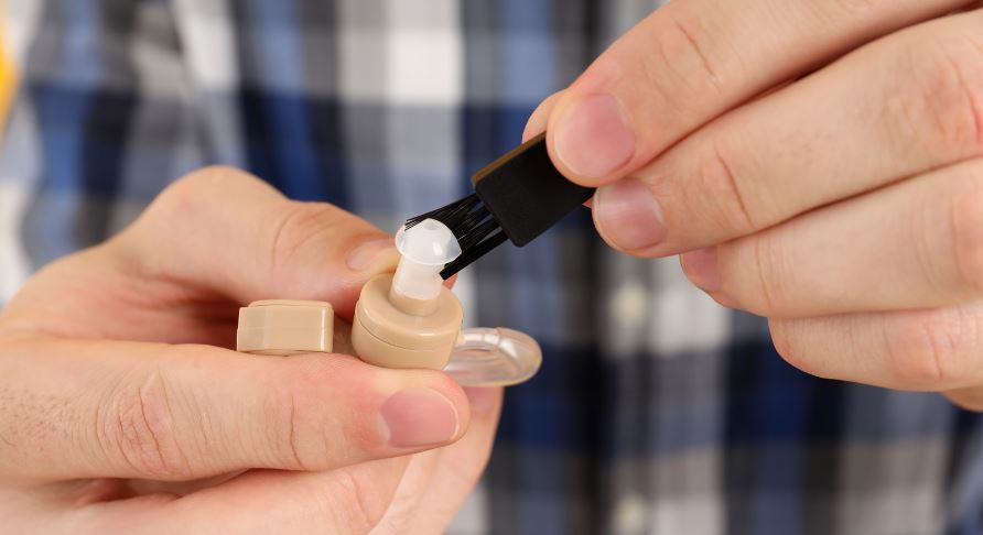 How to Clean Hearing Aids?