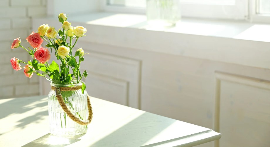 How to Clean Clear Glass Vases